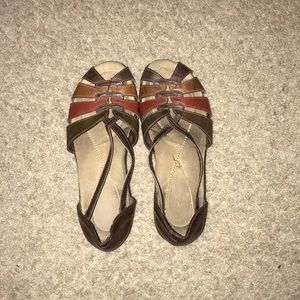 Super cute open toed flats